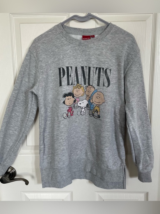 Peanuts Sweaters - Peanuts Oversized Sweater size S